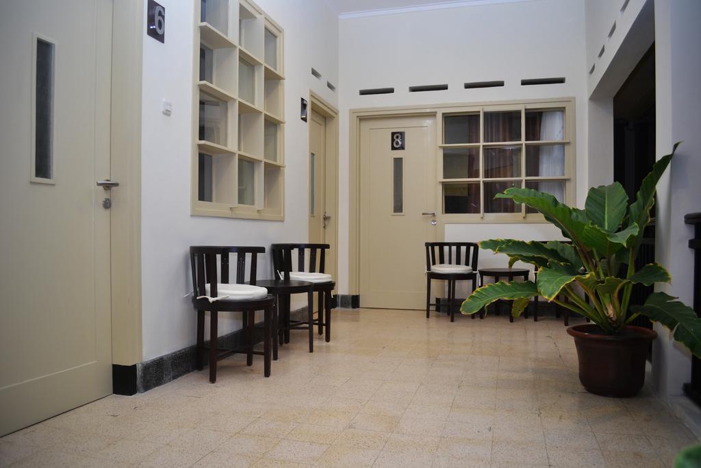 Srikandi Guesthouse 玛琅 外观 照片