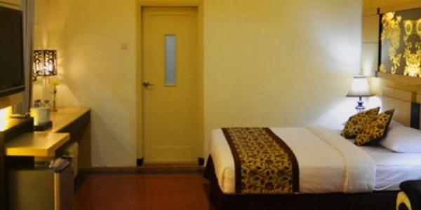 Srikandi Guesthouse 玛琅 客房 照片